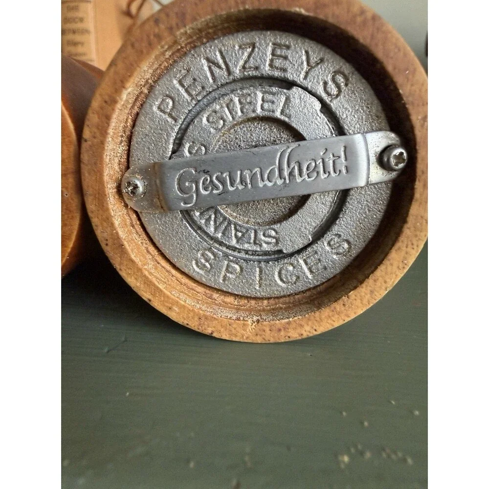 Penzeys Spices Wood Salt Shaker & Pepper Mill Set Gesundheit Grinder Kitchen